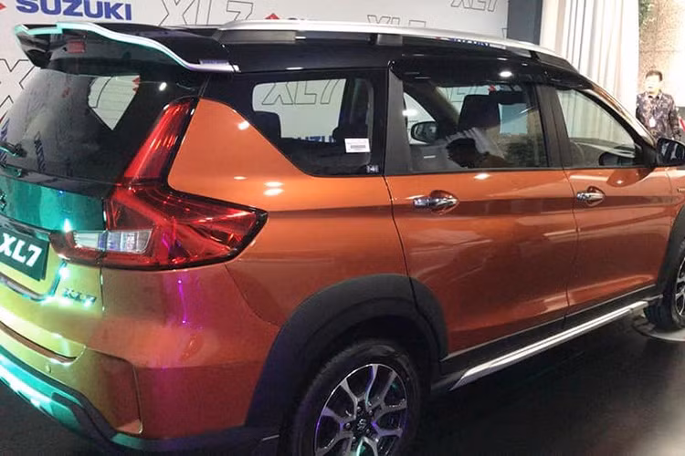 Một số người trong ngành cho biết mẫu xe này hiện mới chỉ được vận chuyển cho buổi họp các đại lý toàn quốc để giới thiệu sản phẩm. Bên cạnh đó, hãng xe Nhật cũng chưa đưa ra bất cứ thông báo chính thức nào cho việc ra mắt mẫu ôtô mới Suzuki XL7 2020 tại Việt Nam.