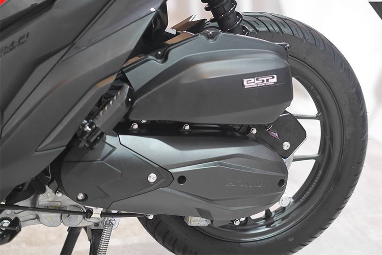 Theo Honda, mức tiêu thụ nhiên liệu của Honda Vario 150 2018 ở mức 46,9 km/l, tương đương khoảng 2,1 km cho 100 km đường. Đây là mức tiêu thụ nhiên liệu khá ấn tượng so với một mẫu xe 150cc như Vario.