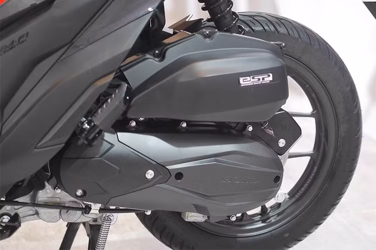 Theo Honda, mức tiêu thụ nhiên liệu của Honda Vario 150 2018 ở mức 46,9 km/l, tương đương khoảng 2,1 km cho 100 km đường. Đây là mức tiêu thụ nhiên liệu khá ấn tượng so với một mẫu xe 150cc như Vario.