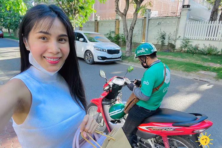 Ly do Kia Sedona la lua chon hang dau cua Thuy Tien va Mr Dam?