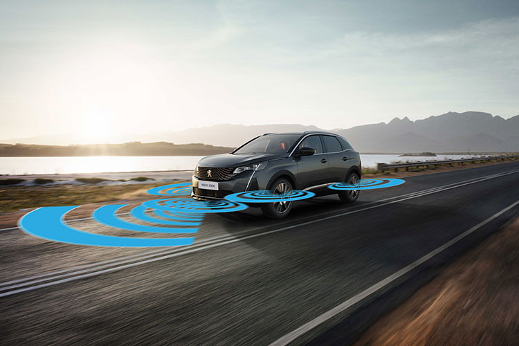 Với sự cải tiến của bản mới, Peugeot 3008 2021 vẫn sẽ là đối thủ sừng sỏ của Hyundai Tucson, Mazda CX-5, Toyota Corolla Cross... tại Việt Nam. 