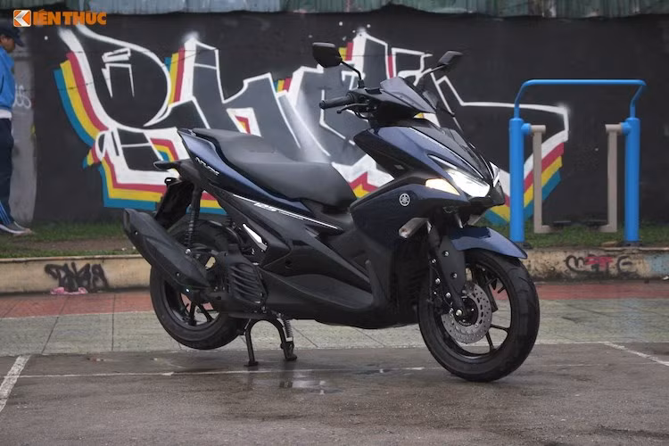 Sau khi thay phuộc khác ngoài phuộc nguyên bản của NVX, các chủ xe đã phản ánh rằng lỗi phuộc của NVX đã không còn. Tuy nhiên chi phí thay phuộc lại không rẻ, từ khoảng vài triệu đồng tới 12 triệu đồng nếu như lựa chọn phuộc của hãng Ohlins. Việc phải bỏ thêm chi phí một cách "bất đắc dĩ" khiến nhiều chủ xe tỏ ra chán nản với chiếc NVX của mình, cũng như các khách hàng tiềm năng "chùn tay" trước quyết định mua xe.