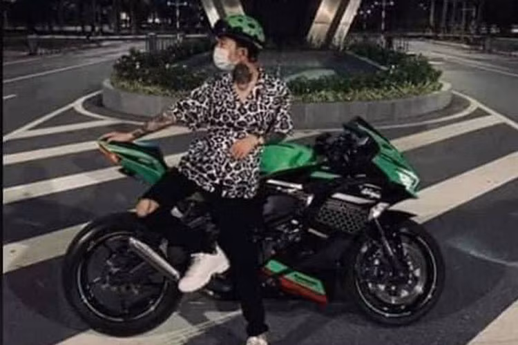 Cụ thể vào khoảng hơn 10h ngày 9/1, tại tỉnh Thái Nguyên, các trinh sát của Phòng Cảnh sát hình sự, Công an TP. Hải Phòng đã phối hợp cùng Công an tỉnh Thái Nguyên bắt được Nguyễn Văn Nam (SN 1998, thường trú tại huyện đảo Cát Hải, TP.Hải Phòng).