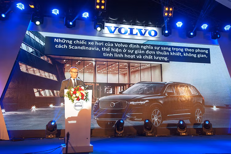 Như vậy, việc khai trương Trung tâm Volvo Car Việt Nam tại Savico Megamall, số 7 và số 9 đường Nguyễn Văn Linh, Long Biên, Hà Nội đã khẳng định sự có mặt và chính thức đi vào hoạt động của thương hiệu xe Volvo tại thị trường Hà Nội nói riêng và Việt Nam nói chung.