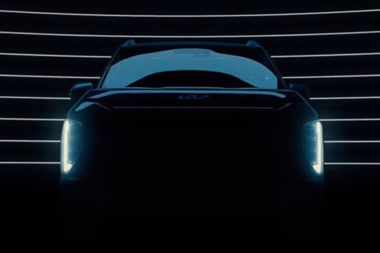 Thứ hai là động cơ xăng 1.0L tăng áp với công suất 120 mã lực và 172Nm mô-men xoắn. Phiên bản này đi kèm số sàn hoặc hộp số 7 cấp DCT tự động. Trong khi đó, phiên bản máy xăng 1.2L trên Sonet sẽ không có mặt trên mẫu xe này.