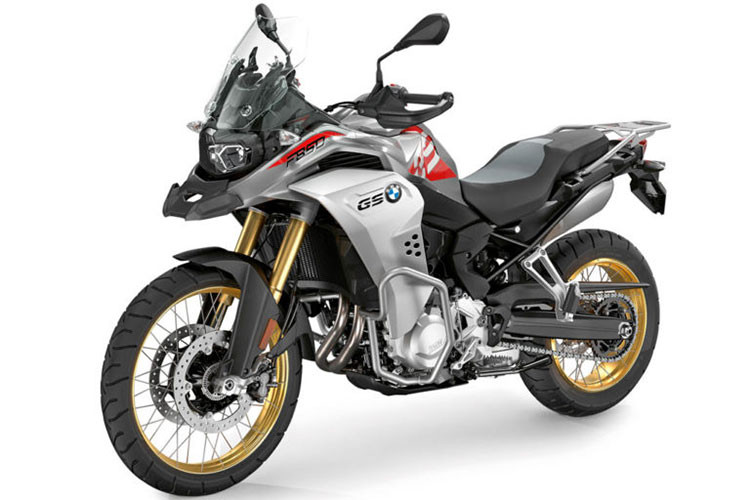 Mẫu xe môtô BMW F850GS Adventure 2019 được đanh giá là chiếc Adventure tầm trung hoàn toàn mới với rất nhiều nâng cấp và trang bị đáng giá so với mẫu F800GS cũ. Theo đó, ngoại hình xe được nâng cấp toàn diện với vẻ ngoài mới hiện đại hơn, nhưng vẫn giữ được vẻ bụi bặm và mạnh mẽ vốn có của dòng Adventure.