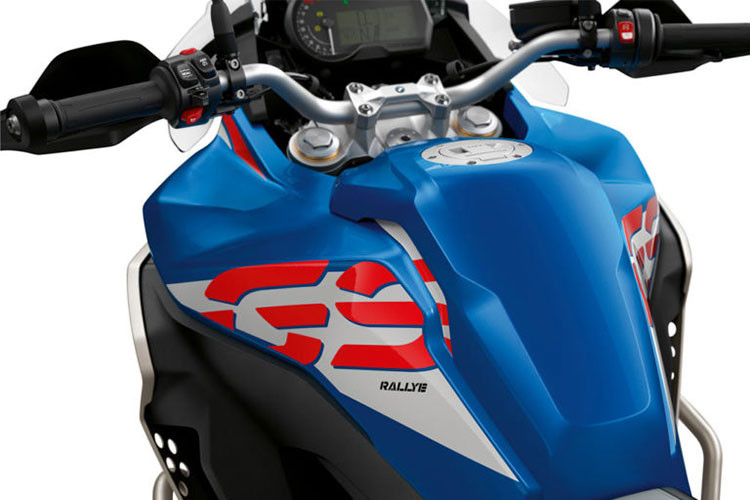 Bình xăng của F850GS Adventure có dung tích 23 lít, lớn hơn hẳn so với con số 15 lít của bản tiêu chuẩn F850GS. Theo công bố của BMW thì F850GS Adventure có khả năng đi được 550 km trước khi phải đổ xăng.