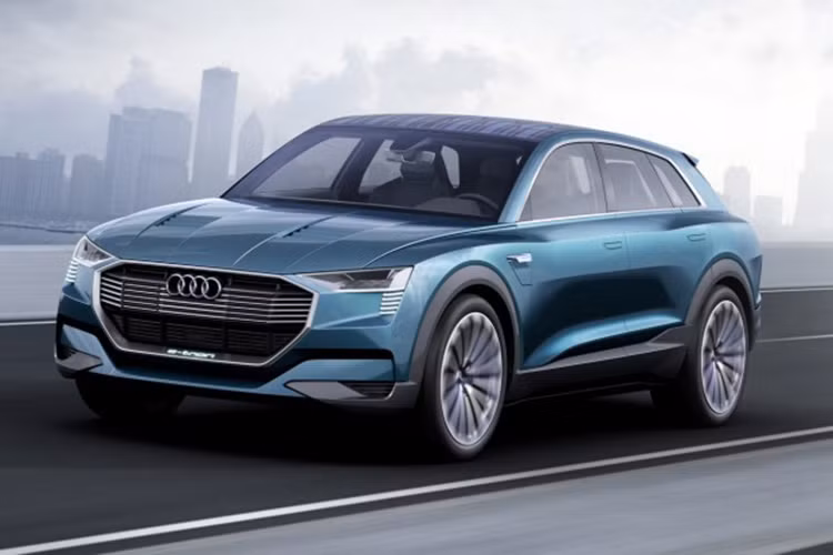 Nguyên mẫu sử dụng 3 động cơ điện cho tổng công suất 429 mã lực. Gói pin li-ion 95 kWh nằm dưới sàn xe, giữa các trục, nhằm tạo trọng tâm và độ thăng bằng tối đa.