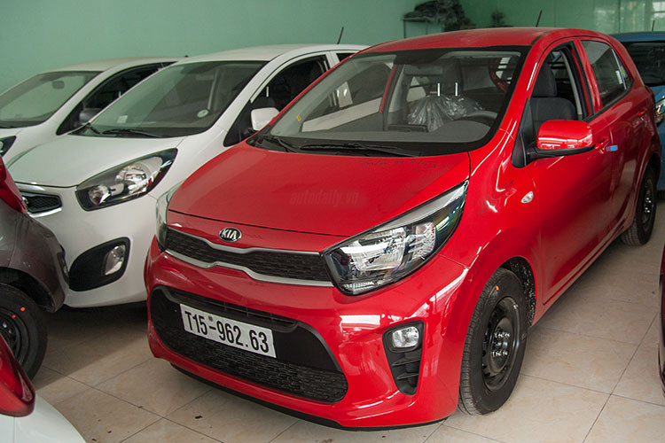 Tại thị trường Malaysia, Kia Morning 2018 có giá khoảng khoảng 62.000 ringgit, (tương đương khoảng 328 triệu đồng). Hiện tại nhà phân phối Thaco vẫn đang phân phối các dòng xe Kia Morning thế hệ cũ, chưa có kế hoạch bán ra thị trường mẫu xe thế hệ mới như trong bài viết này.