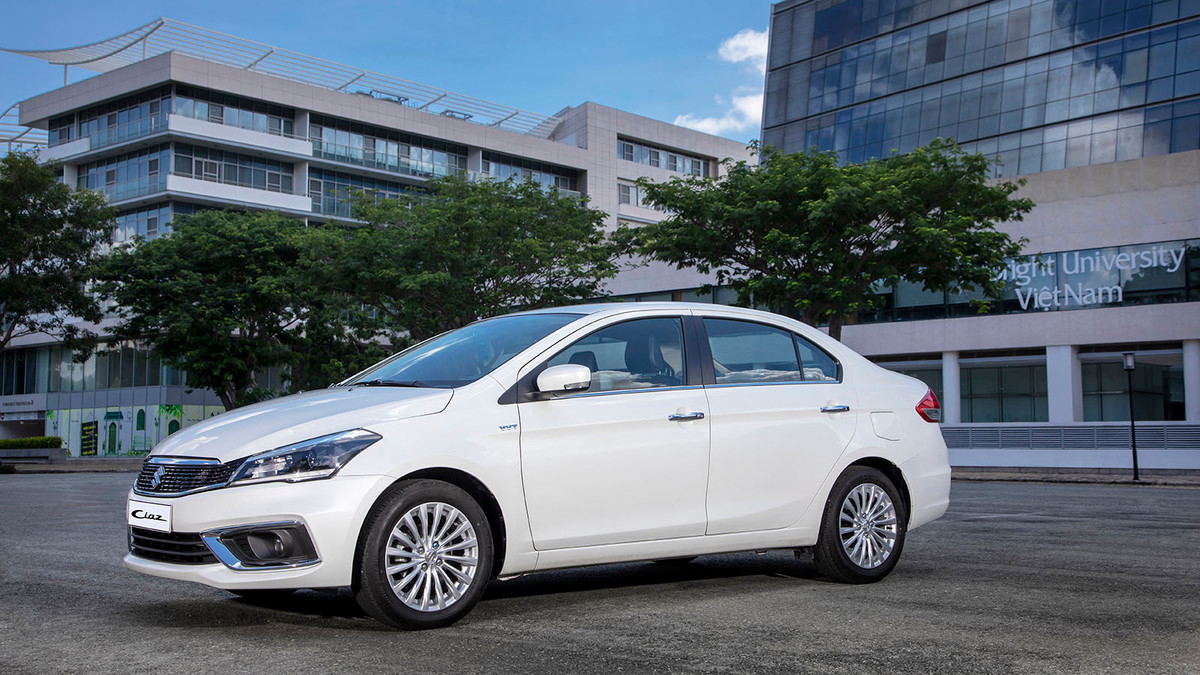 Suzuki Ciaz moi co phu hop voi dan ong trung nien