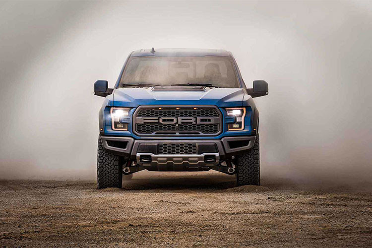 Tuy nhiên, hãng xe ôtô Ford đã tập trung cải thiện khả năng vận hành, xe được trang bị hệ thống treo với phuộc FOX Racing Shox 2019 với công nghệ - Live Valve mới mà bộ phận hiệu suất Ford Performance hợp tác cùng với Fox Racing® để phát triển cho F-150 Raptor 2019.