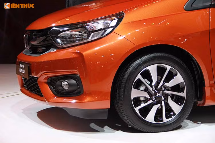 Nếu ra mắt tại Việt Nam, Honda Brio sẽ được hưởng ưu đãi thuế 0%, và với mức ưu đãi thuế này - Honda Brio 2018 sẽ là đối thủ cạnh tranh đáng gờm của Hyundai Grand i10, Kia Morning, Toyota Wigo và Vinfast Fadil cũng như các mãu xe hạng A gía rẻ khác... trong thời gian sắp tới.