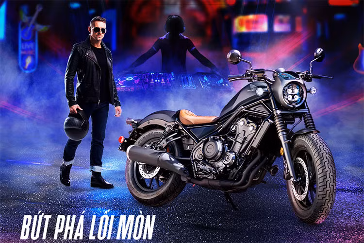 Các trang bị nổi bật trên Honda Rebel 500 2022 có thể kể đến hệ thống chiếu sáng full LED, bộ ly hợp chống trượt hai chiều. Được biết, giá xe Honda Rebel 500 2022 được công bố ở mức 180 triệu đồng, không có gì thay đổi so với phiên bản cũ.