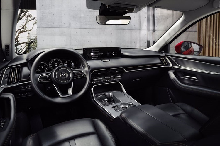 Dù không lộ hình ảnh, nhưng thông tin về hệ động lực của mẫu xe SUV Mazda CX-70 2024 đã rò rỉ khi chiếc xe đi đăng kiểm tại California, Mỹ. Nói nhanh gọn, xe sẽ có các bản động cơ giống CX-90.