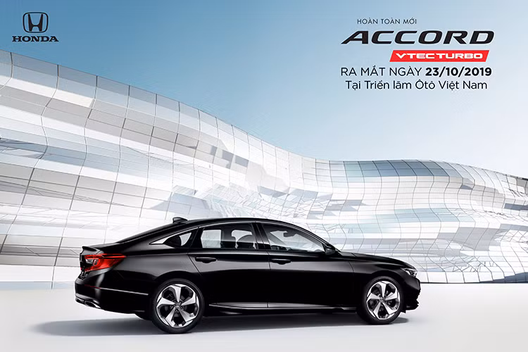Dự kiến, Honda Accord 2019 cũng sẽ chính thức ra mắt thị trường Việt Nam tại triển lãm VMS 2019 dưới dạng xe nhập khẩu từ Thái Lan. Về ngoại hình, xe sở hữu thiết kế hiện đại, tinh tế mà vẫn đậm phong cách sang trọng vốn có, thu hút ánh nhìn trên mọi cung đường và thể hiện niềm tự hào sở hữu của chủ nhân.
