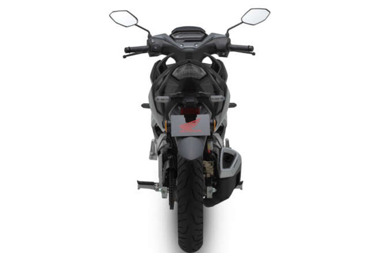 Ngoài việc bổ sung màu sắc thì các trang bị khác trên Honda RS-X 2024 vẫn được giữ nguyên với hệ thống chiếu sáng full LED trên toàn thân xe, đi kèm với đó là cụm đồng hồ kỹ thuật số toàn phần. 