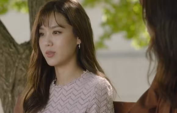 Cô em chồng lười biếng, ỷ lại khiến vợ chồng tôi mệt mỏi vô cùng để cung phụng (Ảnh minh họa)