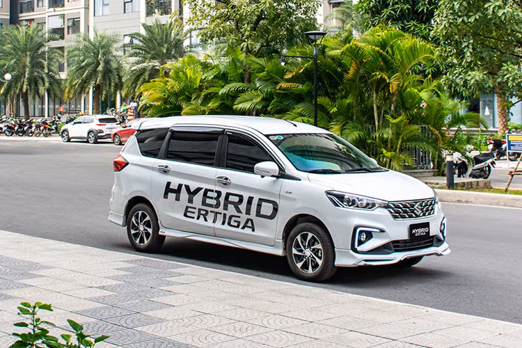 MPV hybrid - xe tiet kiem xang cho tai xe chay xe dich vu-Hinh-5