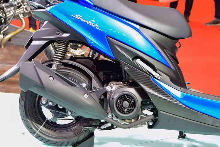 Xe được trang bị khối động cơ xy-lanh đơn, 4 kỳ, dung tích 125 cc tương tự người anh em Access 125. Ở Suzuki Access 125, động cơ SOHC này tạo ra công suất tối đa 8,7 mã lực tại vòng tua máy 7.000 vòng/phút và mô-men xoắn cực đại 10,2 Nm tại vòng tua máy 5.000 vòng/phút. Động cơ kết hợp với hộp số CVT.