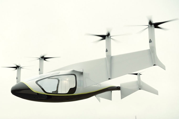 Động cơ turbine M250, một trong những thiết kế động cơ thành công nhất của hãng siêu xe sang Rolls-Royce trong lĩnh vực hàng không, đảm nhận nhiệm vụ sản sinh lực đẩy. Rolls-Royce chọn phương án pin kích thước nhỏ gọn, có thể được sạc trực tiếp bằng động cơ đốt trong với hiệu quả cao thay vì sử dụng pin cỡ lớn.