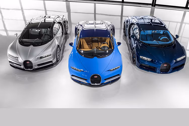 Hãng Bugatti đã vén màn hàng độc La Voiture Noire tại Triển lãm Ô tô Geneva 2019, và từ đó có chế tạo thêm vài mẫu xe đặc biệt nữa. Với cái giá bán 18,7 triệu USD, La Voiture Noire là chiếc xe ôtô mới đắt nhất từ trước tới nay. Thế nhưng nếu bây giờ nó là xe mới đắt nhất, thế thì nó đã vượt qua những tên tuổi nào?