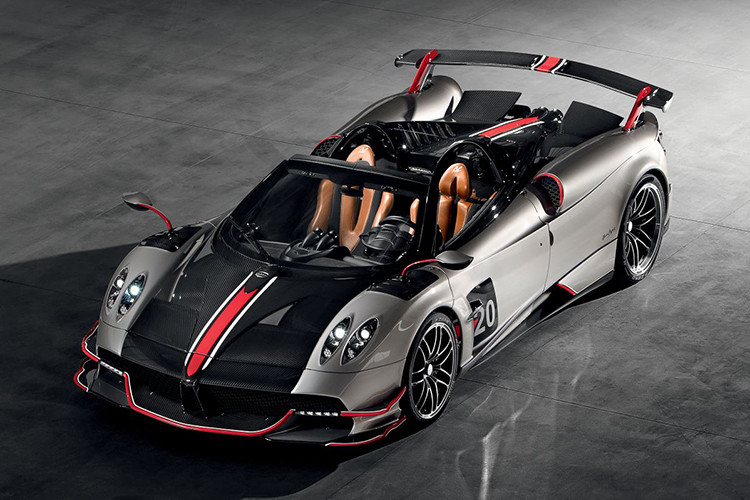 Pagani Huayra Roadster BC đã chính thức được giới thiệu trong vai trò một “quái vật mui trần” với 800 mã lực và 1.049 mô-men xoắn cực đại. Bên cạnh niềm vui được nghe tiếng động cơ tăng áp kép V12 dung tích 6.0 lít từ AMG một cách sinh động hơn, những chủ xe còn sẽ cảm thấy hài lòng khi biết chiếc xe của họ là dạng cực hiếm. Pagani chỉ giới hạn sản xuất 40 chiếc Huayra Roadster BC với giá 3,5 triệu USD. 