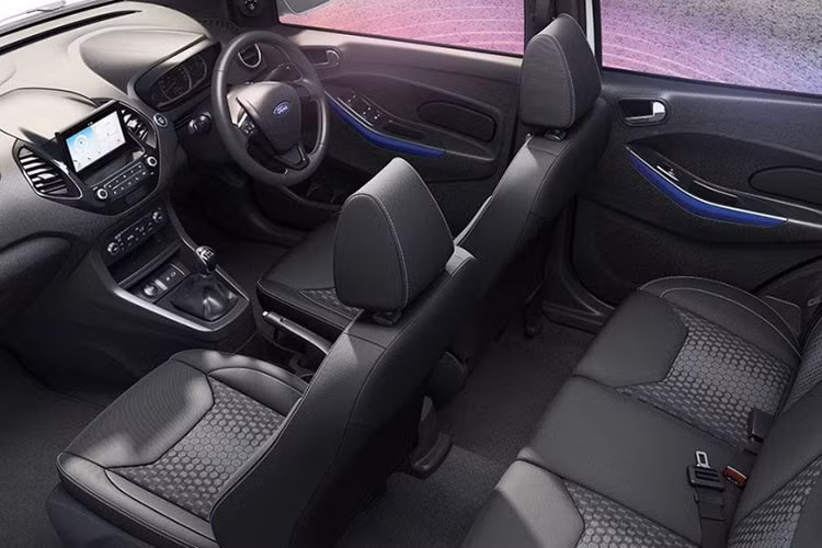 Cung cấp sức mạnh cho Ford Figo 2019 tại thị trường Ấn Độ là 3 tùy chọn động cơ khác nhau. Thứ nhất là động cơ xăng 3 xi-lanh, dung tích 1,2 lít mới, tạo ra công suất tối đa 96 mã lực và mô-men xoắn cực đại 120 Nm. Thứ hai là động cơ xăng 3 xi-lanh, dung tích 1,5 lít mới với công suất tối đa 123 mã lực và mô-men xoắn cực đại 150 Nm. Hai con số tương ứng của động cơ diesel 1,5 lít là 100 mã lực và 251 Nm.