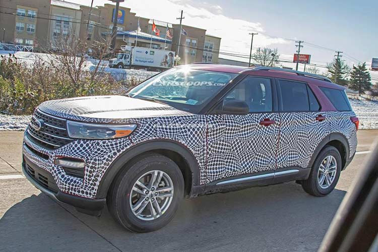 Tương tự Lincoln Aviator 2019, Ford Explorer 2020 sẽ được phát triển dựa trên cơ sở gầm bệ CD6 và có cả hệ dẫn động cầu sau lẫn 4 bánh toàn thời gian. Động cơ của xe có thể sẽ bao gồm máy xăng 4 xi-lanh, tăng áp, dung tích 2,3 lít; V6, dung tích 3,3 lít; hybrid V6, dung tích 3,3 lít và EcoBoost V6, dung tích 3.0 lít cùng hộp số tự động 10 cấp.