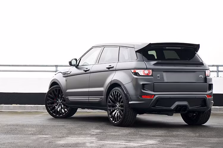 Khả năng tăng tốc của Range Rover Evoque RS250 cũng không thay đổi so với bản tiêu chuẩn.
