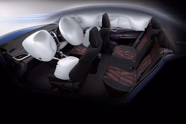 Yaris Ativ 2020 sử dụng động cơ xăng 1.2L 4 xi-lanh (3NR-FXE) trang bị van biến thiên kép điều khiển điện tử, cho công suất 92 mã lực tại 6.000 vòng/phút và mô-men xoắn 109 Nm tại 4.400 vòng/phút. Nhờ bổ sung thêm tính năng stop/go tự động, mức tiêu hao nhiên liệu của Yaris Ativ chỉ khoảng 4,3 lít/100 km, đạt tiêu chuẩn khí thải Euro 5. Hộp số vẫn như trước: CVT với chế độ Sport (vận hành thể thao).