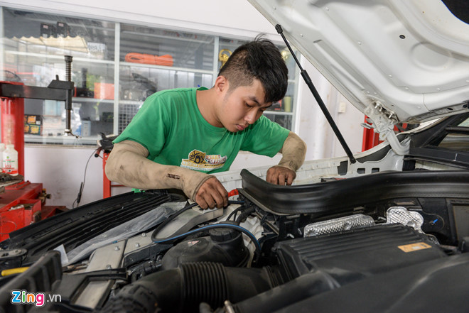 Nuoc khong the vao cau khi rua xe Mercedes GLC-Hinh-2