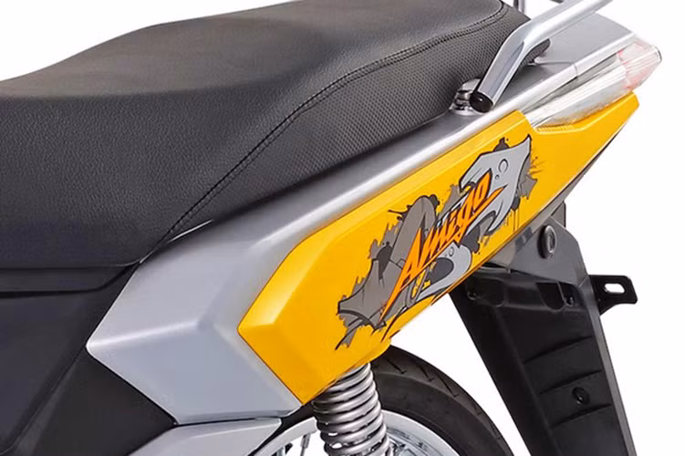 Hướng tới đối tượng khách hàng là học sinh, sinh viên và người nội trợ, Amigo có thiết kế bên ngoài cá tính và màu sắc trẻ trung. Xe sử dụng bánh trước sau kích thước 17 inch tương tự các dòng xe số phổ biến của Honda, Yamaha nhưng có lốp nhỏ hơn (70/80 bánh trước và 80/80 bánh sau).