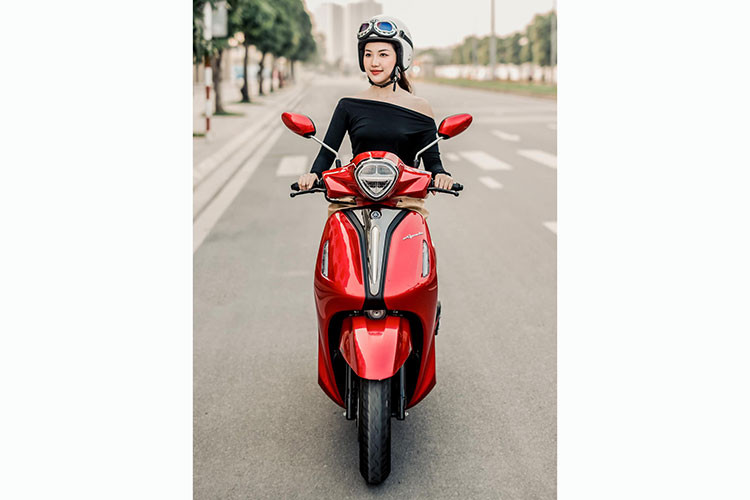 Yamaha Grande vs Vespa Primavera – chon hien dai hay phong cach?-Hinh-3