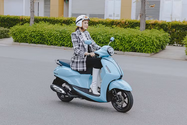 Yamaha Grande vs Vespa Primavera – chon hien dai hay phong cach?-Hinh-4