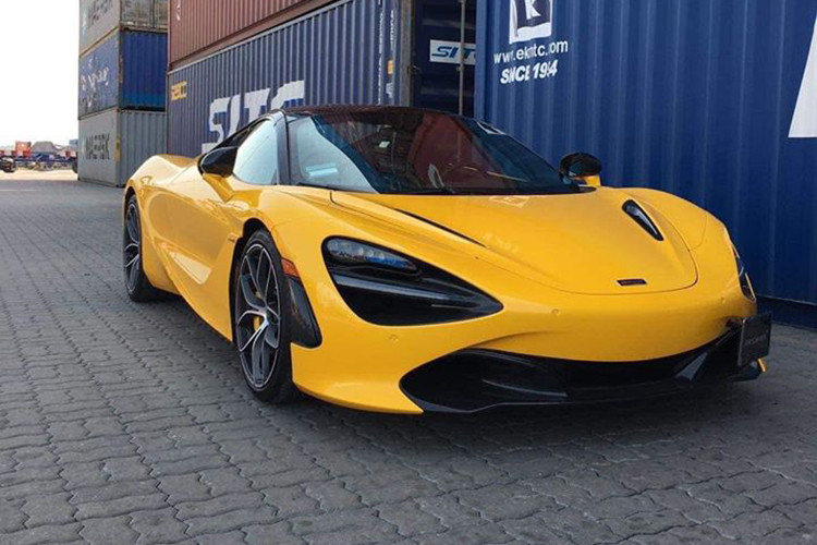 Thông tin chiếc McLaren 720S Spider mui trần thứ 2 tại Việt Nam đã nhận được không ít sự quan tâm của giới mê xe trong nước cũng như cộng đồng mạng. Được biết, chiếc siêu xe McLaren 720S Spider được rao bán vào tối hôm qua đã lộ ảnh xuất hiện tại Việt Nam vào cuối năm 2019.