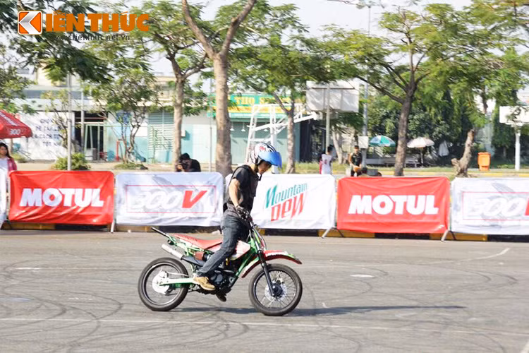 Năm nay, để làm hài lòng người hâm mộ - Motul Stunt Fest sẽ được tổ chức quy mô hơn, các vận động viên thi đấu được lựa chọn kỹ càng hơn và đáng chú ý là sự tham gia của các khách mời chuyên nghiệp trên thế giới.