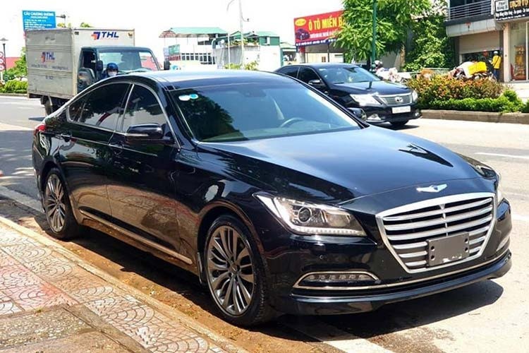 Một chiếc sedan hạng sang Genesis G80 đời 2016 đã qua sử dụng hơn 50.000 km mới đây đã được rao bán trên sàn xe cũ với mức khoảng 1,3 tỉ đồng. Giá xe Genesis G80 mới ở thời điểm 2016 là khoảng 2,5 tỉ đồng. Như vậy chủ xe đã lỗ khoảng 1,2 tỉ đồng sau 3 năm sử dụng.
