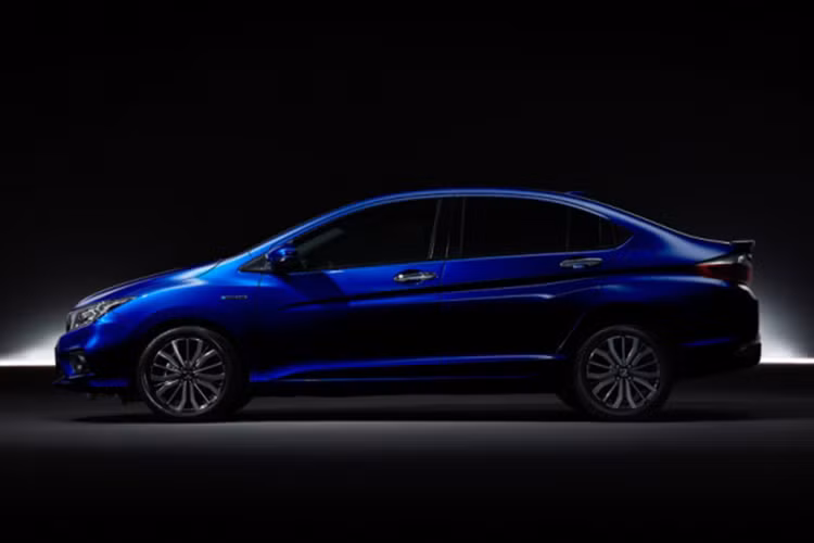 Theo kế hoạch, hãng xe Honda sẽ bắt đầu phân phối phiên bản mới của mẫu xe sedan Grace mới tại thị trường Nhật Bản vào tháng 7/2017 này. Về cơ bản đây chính là chiếc Honda City tại nhiều thị trường khác, tuy nhiên phiên bản ở quê nhà Nhật Bản được Honda sở hữu nhiều trang bị tiện nghi và một số tính năng cao cấp hơn.