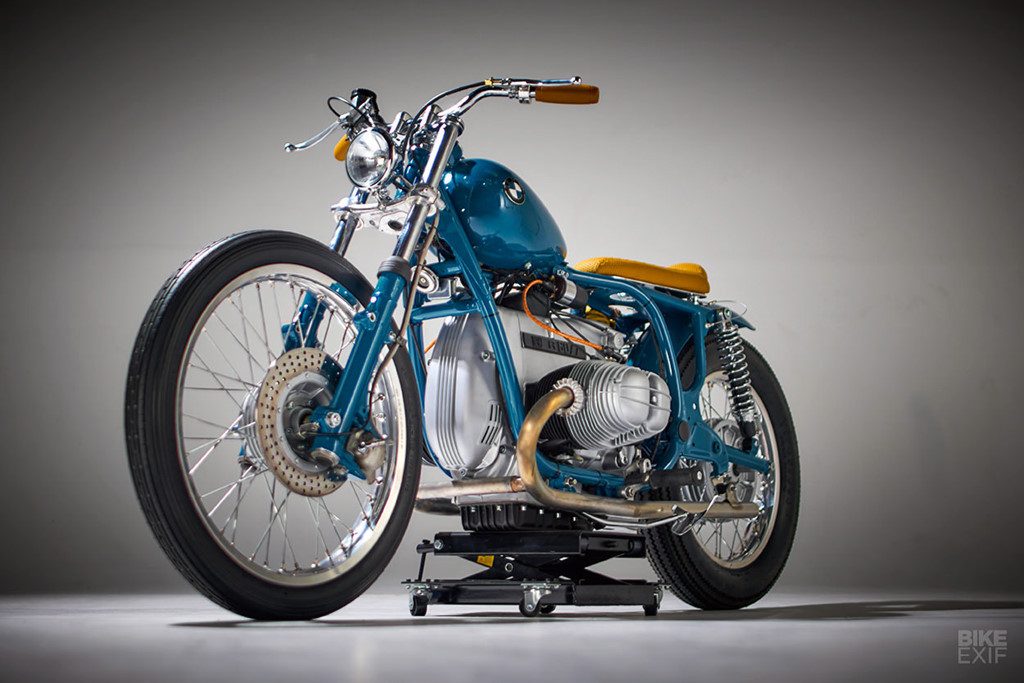 Bên cạnh những "đối thủ" như Honda CB750 hay Harley-Davidson, những mẫu boxer của BMW rất được giới độ xe ưa chuộng. Giữa vô vàn những mẫu độ tương tự, cơ sở Vintage Addiction Motorcycles cho ra mắt chiếc xe môtô BMW R60/7 mang phong cách cổ điển khác biệt.