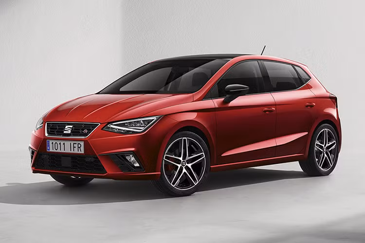 Seat Ibiza thế hệ thứ 5 trong danh sách xe tốt nhất Châu Âu năm 2018 được lấy cảm hứng thiết kế từ dòng Leon và được xây dựng trên nền tảng MQB A0. Sự kết hợp này tạo cho nó lợi thế cạnh tranh trước những đối thủ như Renault Clio, Opel/Vauxhall Corsa, Ford Fiesta và Peugeot 208.