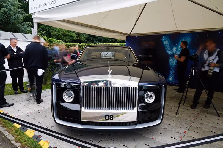 Rolls-Royce Sweptail gia 300 ty "show hang" tai Goodwood 2017