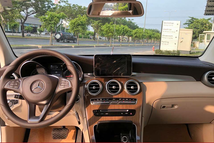 Động cơ xe sẽ không thay đổi, vẫn là loại 4 xy-lanh, dung tích 2 lít, công suất 211 mã lực và mô-men xoắn 350 Nm, kết hợp hộp số tự động 9 cấp, hệ thống treo thích ứng và hệ dẫn động 4 bánh toàn thời gian. Các chế độ lái gồm Comfort, Eco, Sport, Sport+ và Individual.