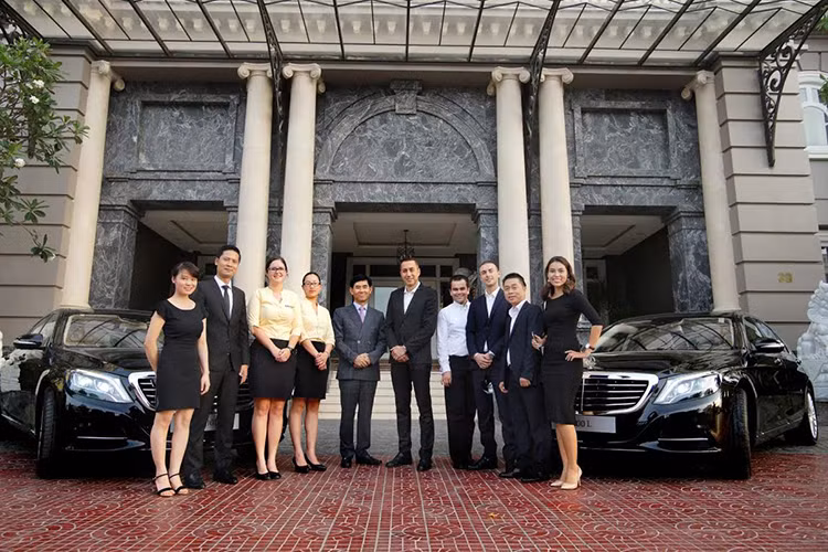 Mercedes S 500 L hiện đang được xem là sự lựa chọn đáng giá trong phân khúc xe sang cỡ lớn khi được MBV phân phối tại thị trường Việt Nam với mức giá 5,049 tỷ đồng (đã bao gồm thuế GTGT). Đây chắc chắn sẽ là sự lựa chọn đáng tiền của Royal Hội An, Mgallery by Sofitel.