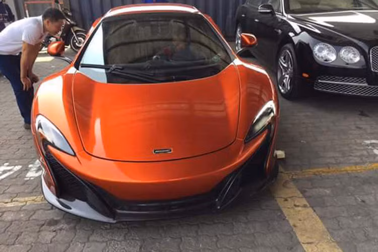 Với sự xuất hiện của chiếc McLaren 650S thứ 3 này. Rất có thể đây sẽ là khởi đầu cho nhiều siêu xe, xe sang đắt tiền khác đổ bộ về Việt Nam trước thời điểm chính sách thuế mới được áp dụng từ ngày 1/7/2016.
