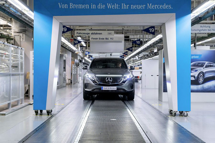 Sau Bremen, Mercedes sẽ bắt đầu sản xuất EQC tại Trung Quốc vào cuối năm nay để phân phối EQC ở thị trường này, đảm nhiệm việc sản xuất xe sẽ là liên doanh ôtô Bắc Kinh Benz Automotive. Các địa điểm sản xuất những mẫu xe điện EQ khác trong tương lai sẽ là nhà máy Rastatt và Sindelfingen ở Đức, nhà máy Hambach ở Pháp và Tuscaloosa ở Mỹ.