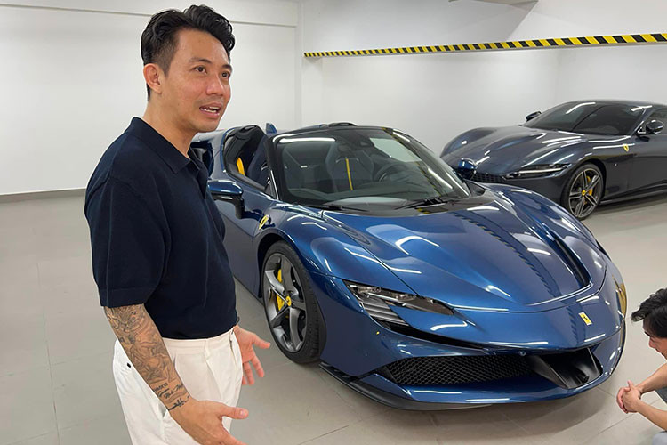 Giá xe Ferrari SF90 Spider tại Việt Nam theo diện chính hãng không được tiết lộ nhưng sẽ không dưới 38 tỷ đồng hoặc có thể phải trên 40 tỷ đồng. Tại thị trường Mỹ, Ferrari SF90 Spider có giá bán từ 557.000 USD (tương đương khoảng 13,2 tỷ đồng).