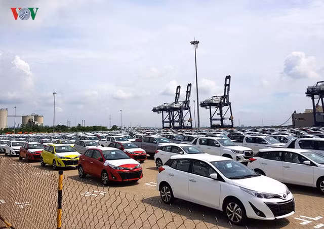 Như vậy, sau Honda và GM thì Toyota và Mitsubishi Việt Nam là những thương hiệu tiếp theo đáp ứng các quy định của Nghị định 116/2017/NĐ-CP về điều kiện sản xuất, lắp ráp, nhập khẩu linh kiện và kinh doanh dịch vụ bảo hành, bảo dưỡng ô tô do Chính phủ ban hành và Thông tư số 03/2018/TT-BGTVT hướng dẫn thực hiện Nghị định 116 để có thể nhập khẩu xe về Việt Nam sau thời gian gián đoạn.