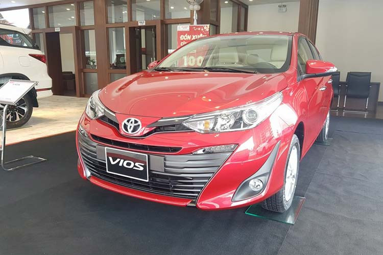 Ngay từ đầu năm 2020, Toyota đã giới thiệu mẫu Vios thế hệ nâng cấp. Ngoại hình của Toyota Vios 2020 mới tất cả các phiên bản vừa ra mắt tại Việt nam đều không có khác biệt đáng kể nào so với phiên bản cũ.