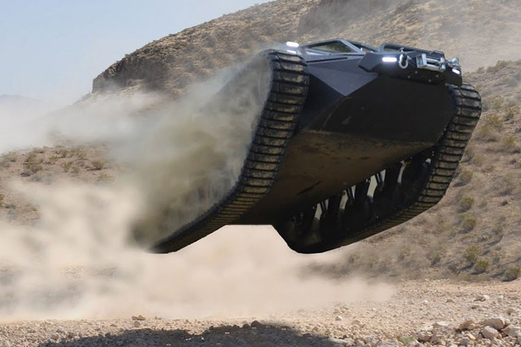 Xe dia hinh Ripsaw Tank nhu xe tang, ban hon 1,15 ty dong