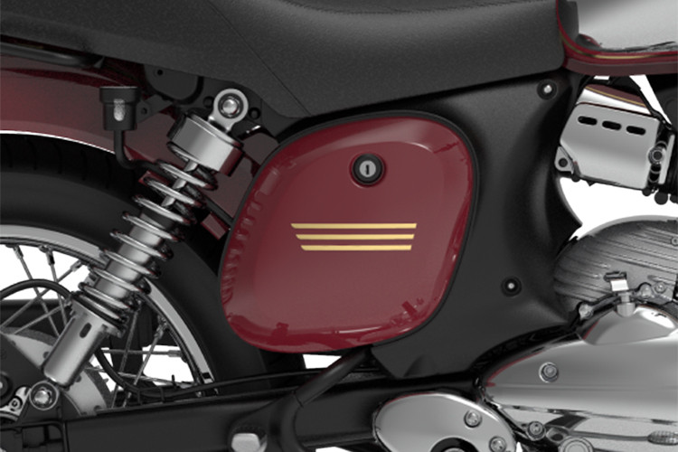 Các trang bị trên Jawa 350 Legacy Edition cũng hiện đại với phanh đĩa cả bánh trước và sau, kèm theo đó là ABS kênh đôi đảm bảo cho khả năng an toàn hơn khi vận hành.